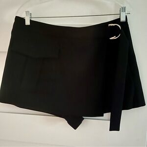 Zara Black Mini Skort with Pocket & Belt - L